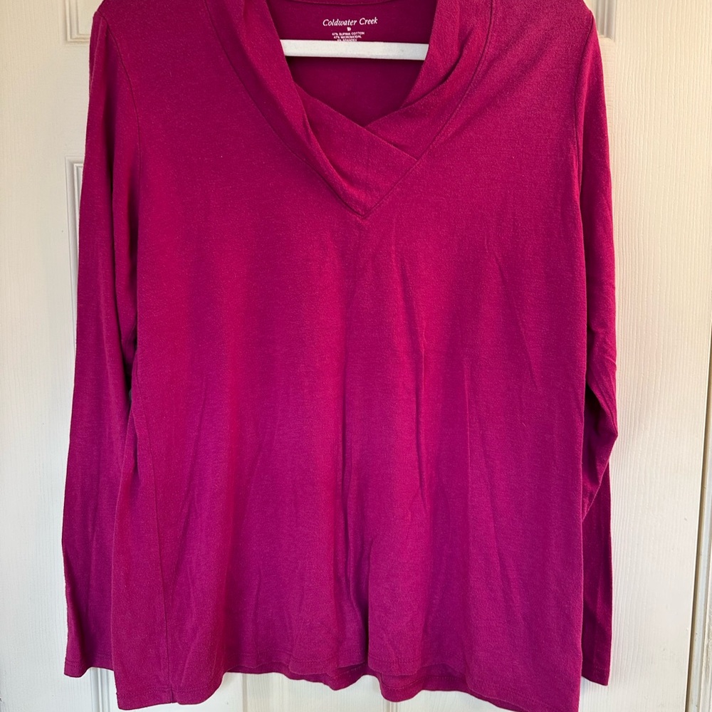 Coldwater Creek size L fuschia knit top